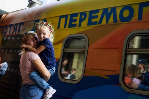 Акція від Укрзалізниці: продаж квитків до окупованих міст, як символ віри в ЗСУ